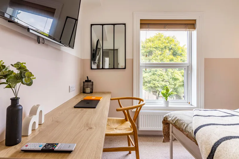 Thesiger Street // 4 Bed + 2 Bath // Aug 2026 - Image 2