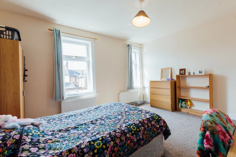3 Bedroom Student House - West End - Bills Included - Thumbnail 3