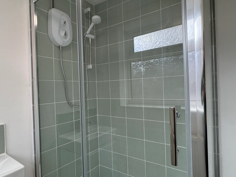 Modern 2 bedroom property on Ripon Street - Thumbnail 5