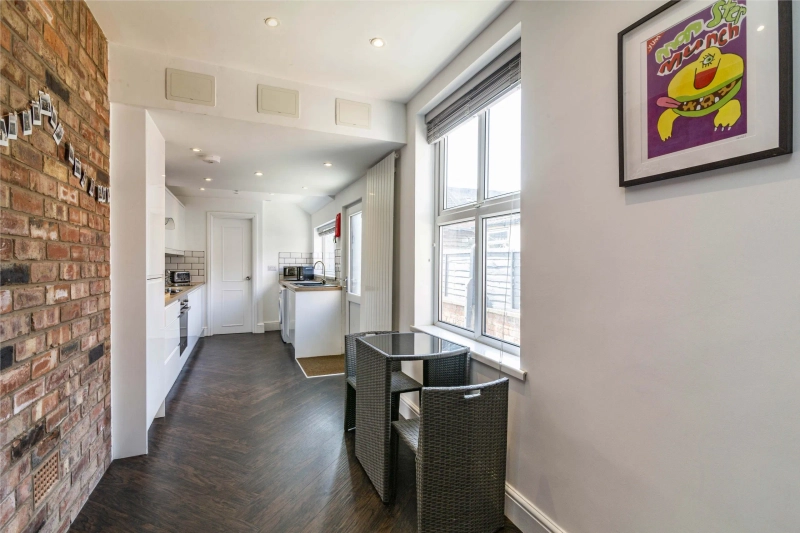 5 Bed Student Property | Offer: Freshers Week Tickets - Thumbnail 11