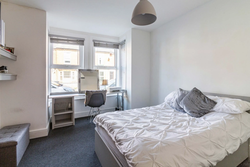 5 Bed Student Property | Offer: Freshers Week Tickets - Thumbnail 9