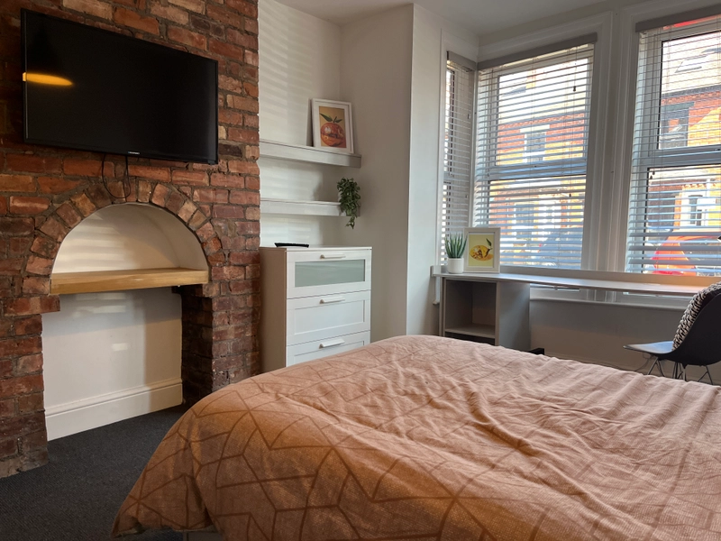 5 Bed Student Property | Offer: Freshers Week Tickets - Thumbnail 8