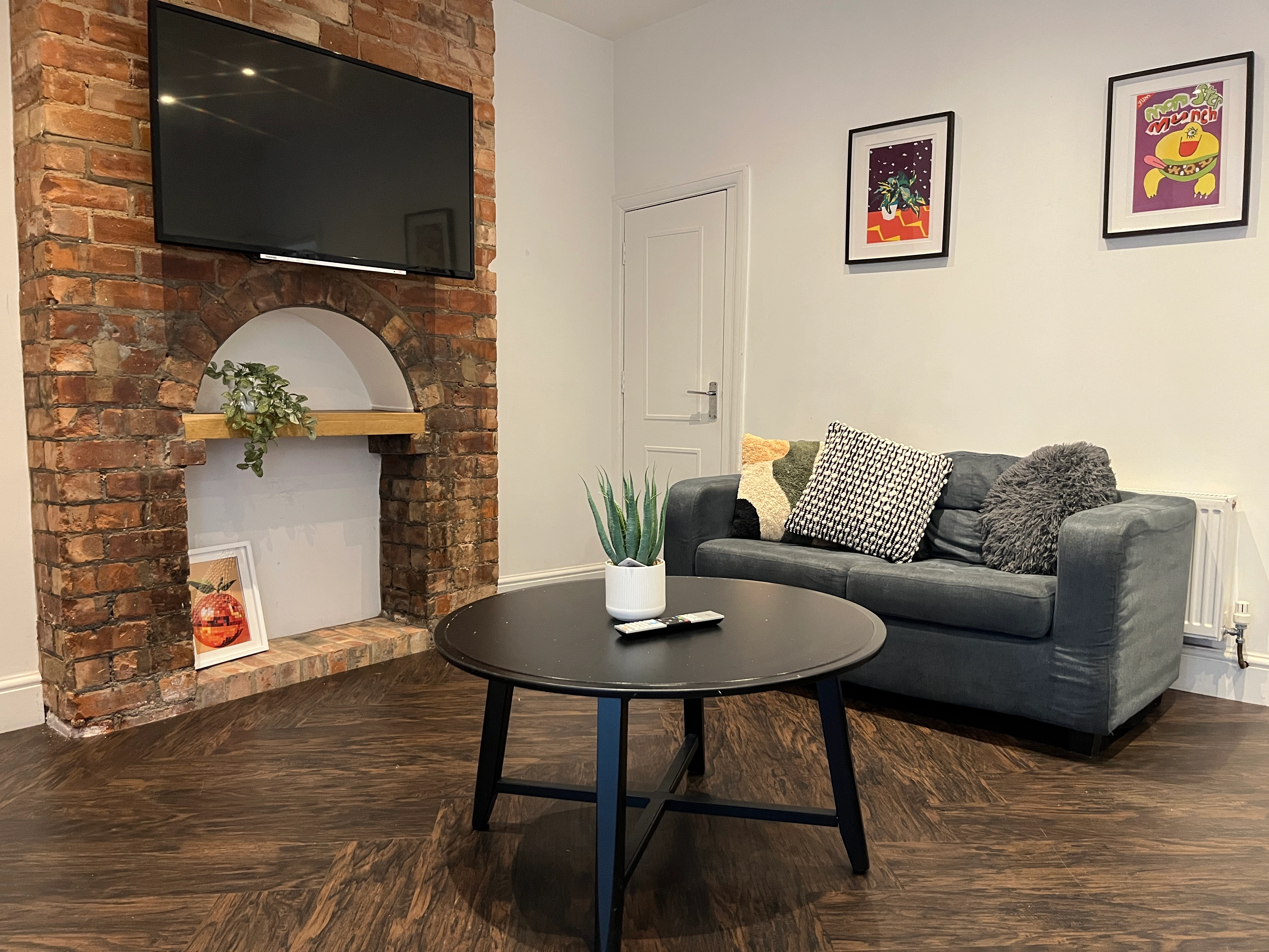 5 Bed Student Property | Offer: Freshers Week Tickets - Image 1
