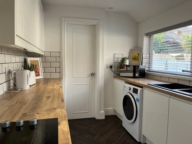 5 Bed Student Property | Offer: Freshers Week Tickets - Thumbnail 14