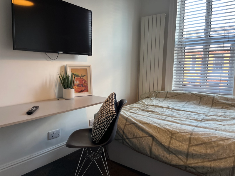 5 Bed Student Property | Offer: Freshers Week Tickets - Thumbnail 17