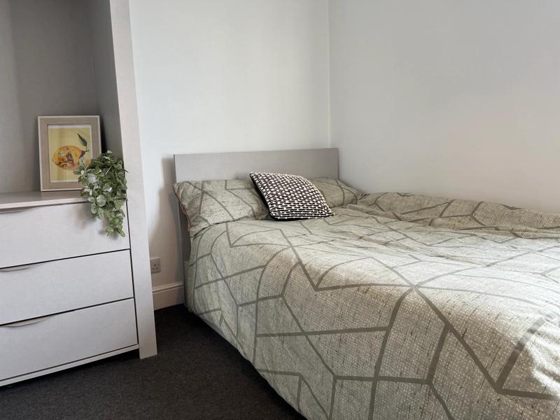 5 Bed Student Property | Offer: Freshers Week Tickets - Thumbnail 19