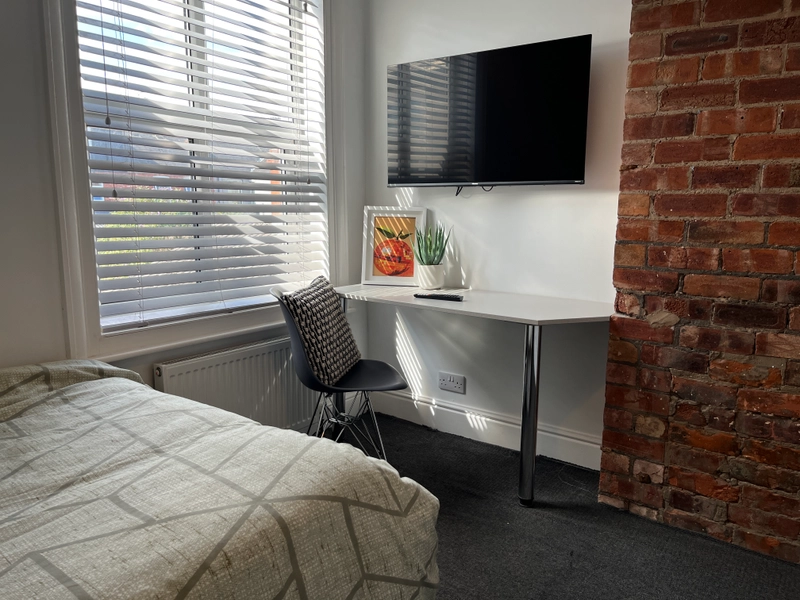 5 Bed Student Property | Offer: Freshers Week Tickets - Thumbnail 21