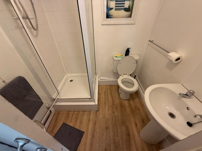 Claude Street: 4 bed, 2 Bathrooms Student NG7 2LA - Thumbnail 14