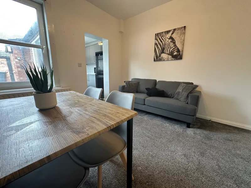 Spacious 3 Bedroom House // 2026/7 - Image 2