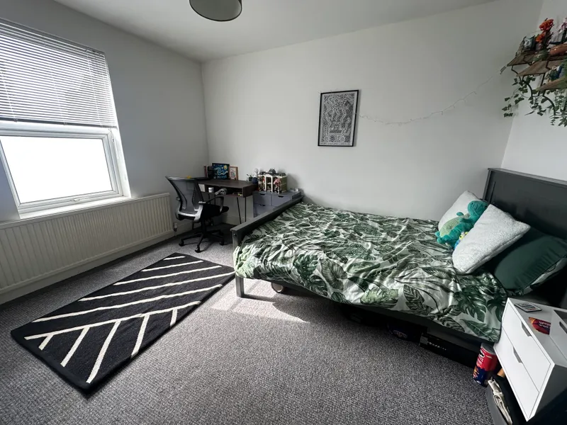 3 BED STUDENT HOUSE // 2026/7 - Image 9