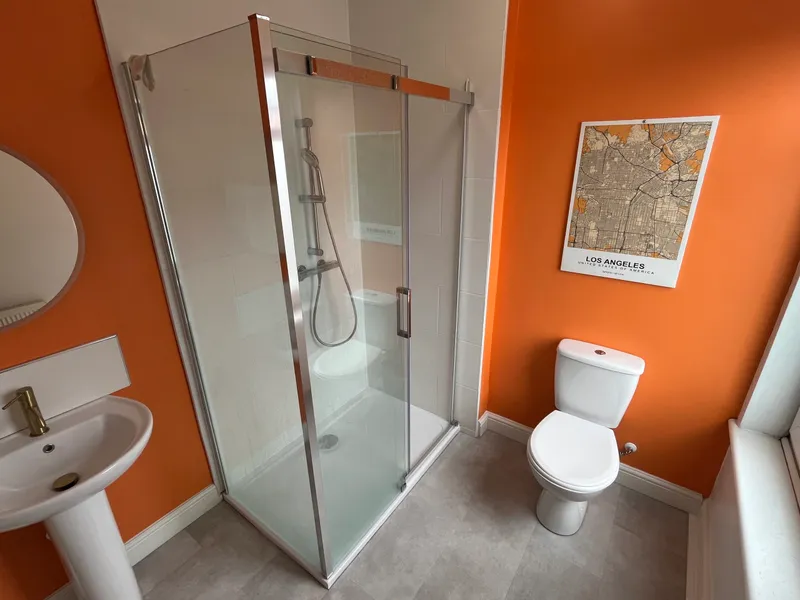 Spare Rooms // Pennell St // AVAILABLE NOW!! - Image 5