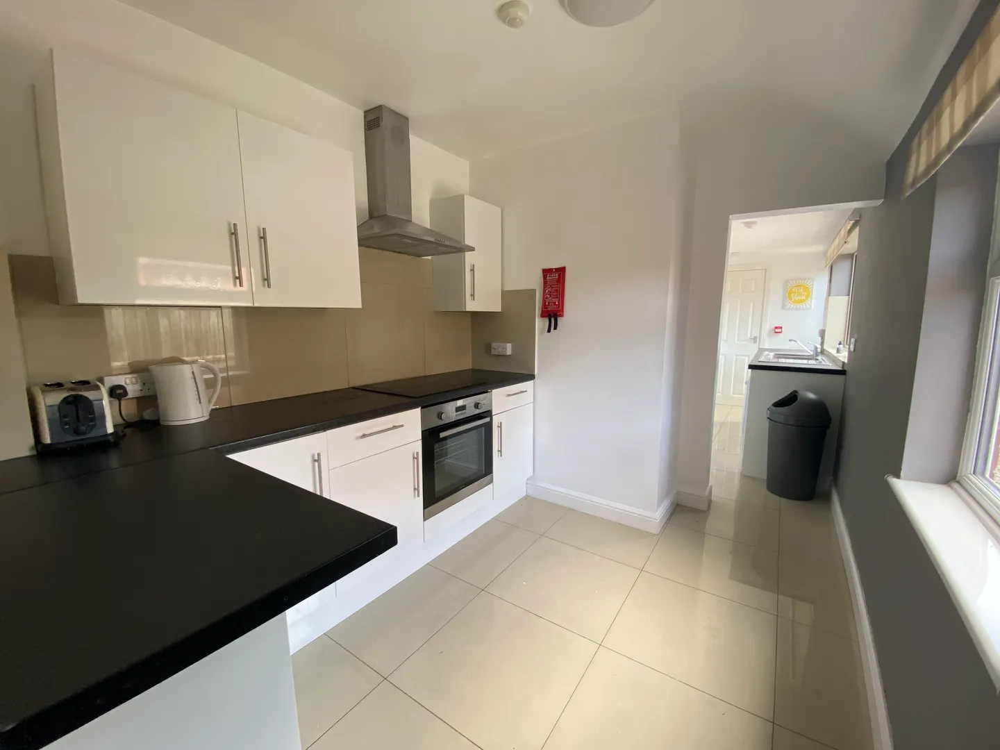 Spare Rooms // Pennell St // AVAILABLE NOW!! - Image 1