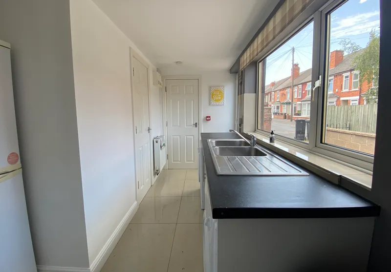 Spare Rooms // Pennell St // AVAILABLE NOW!! - Image 7