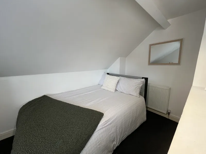 Spare Rooms // Pennell St // AVAILABLE NOW!! - Image 23