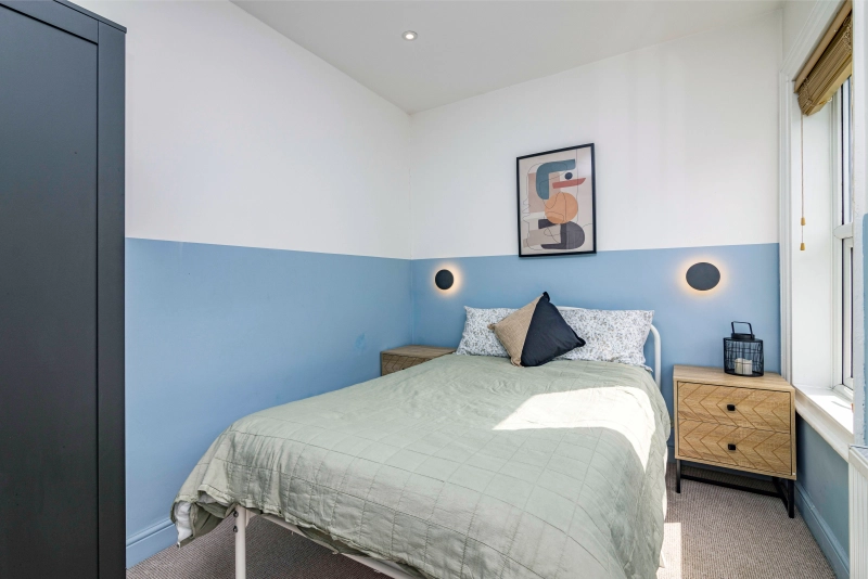 Luxury 4 Bedroom Student House - 2 Bath + Bills Included - Thumbnail 5
