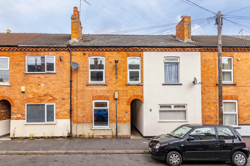 Luxury 4 Bedroom Student House - 2 Bath + Bills Included - Thumbnail 14