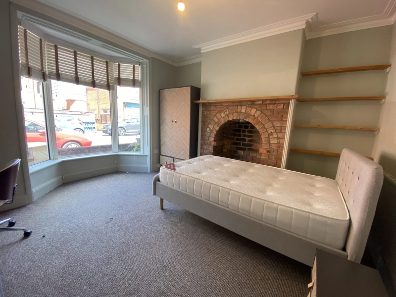 Bills Inclusive - 4 Bedroom Property - Vernon Street - Thumbnail 7