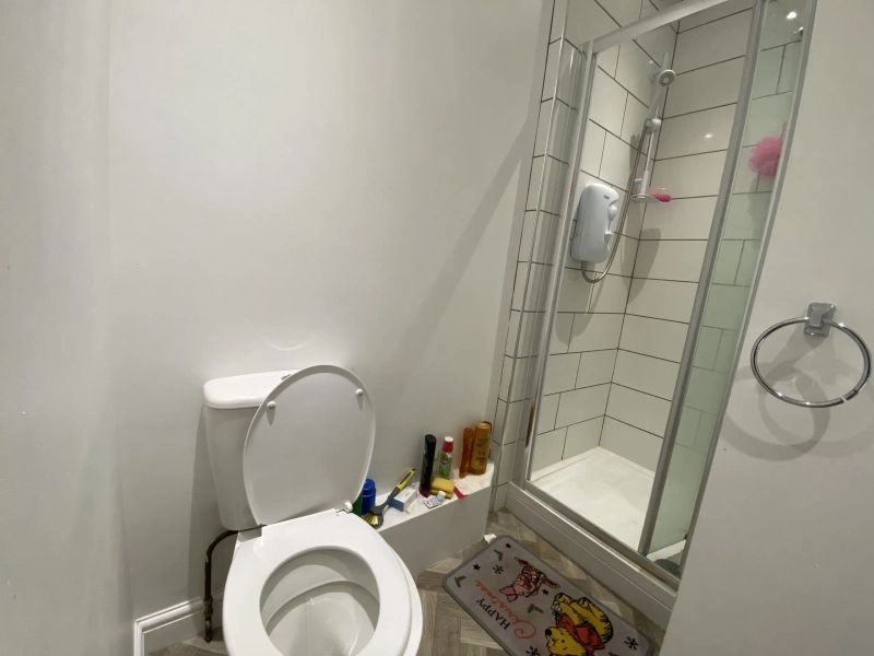 Bills Inclusive - 4 Bedroom Property - Vernon Street - Thumbnail 2
