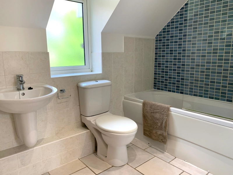 2 BEDROOM – STUDENT FLAT - Thumbnail 7
