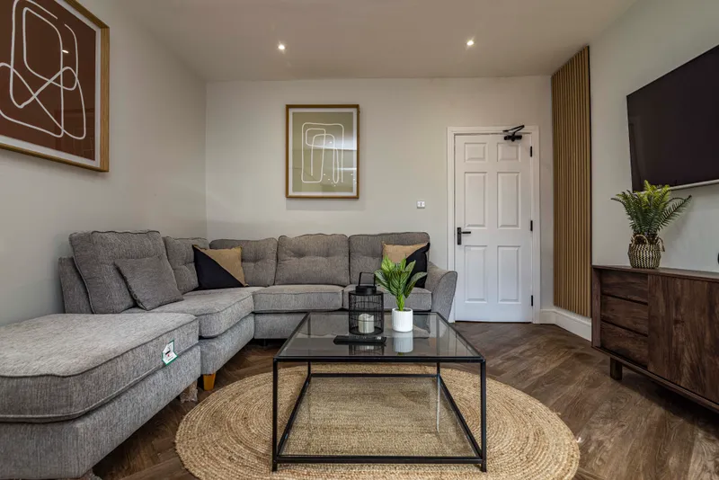 Sewells Walk // 5 Bed + 4 Bath Student House // Aug 2026 - Image 17