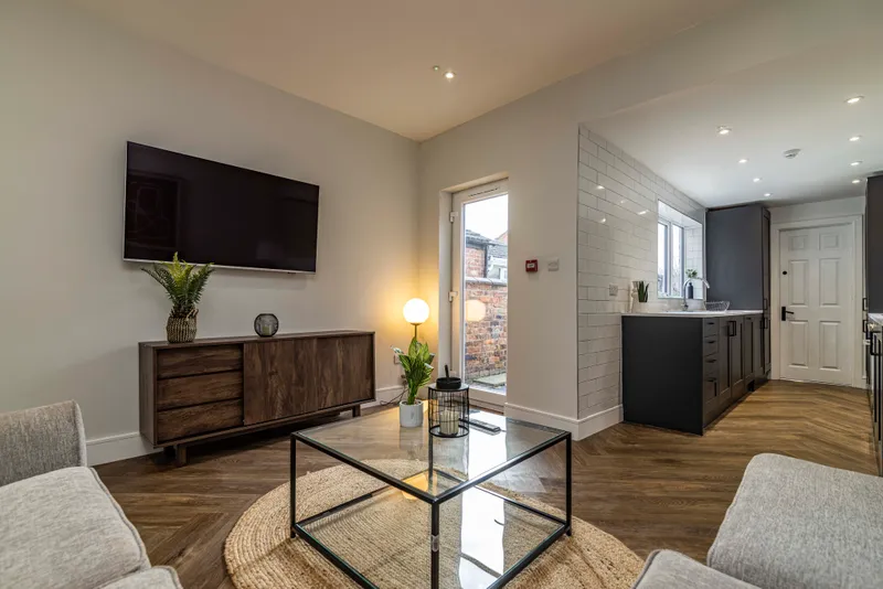 Sewells Walk // 5 Bed + 4 Bath Student House // Aug 2026 - Image 19