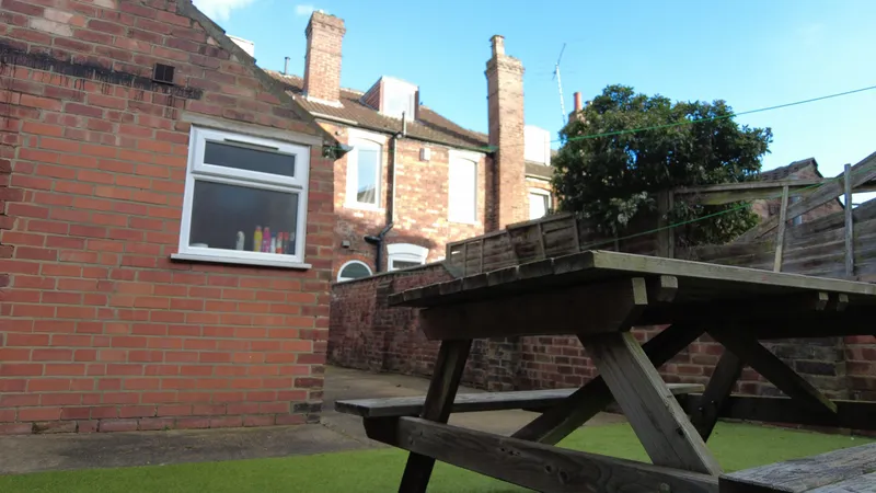 Avondale St // 5 Bed // SEPT 2026 - Image 13
