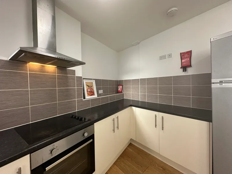 West End // 5 Bed House // SEPT 2026 - Image 3