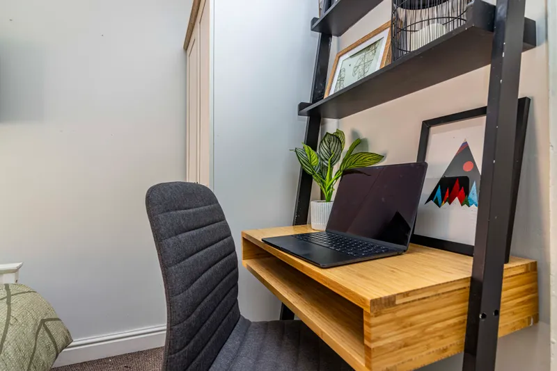 4 Bed // 2 Bath // Thesiger Street // Aug 2026 - Image 13