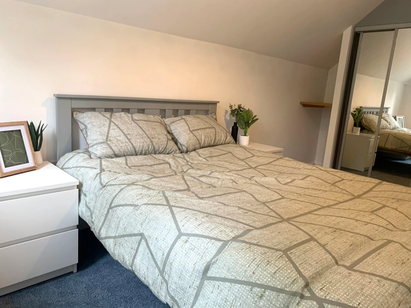 Apartment 6 Laureate House - 2 Bed Student Property. - Thumbnail 2