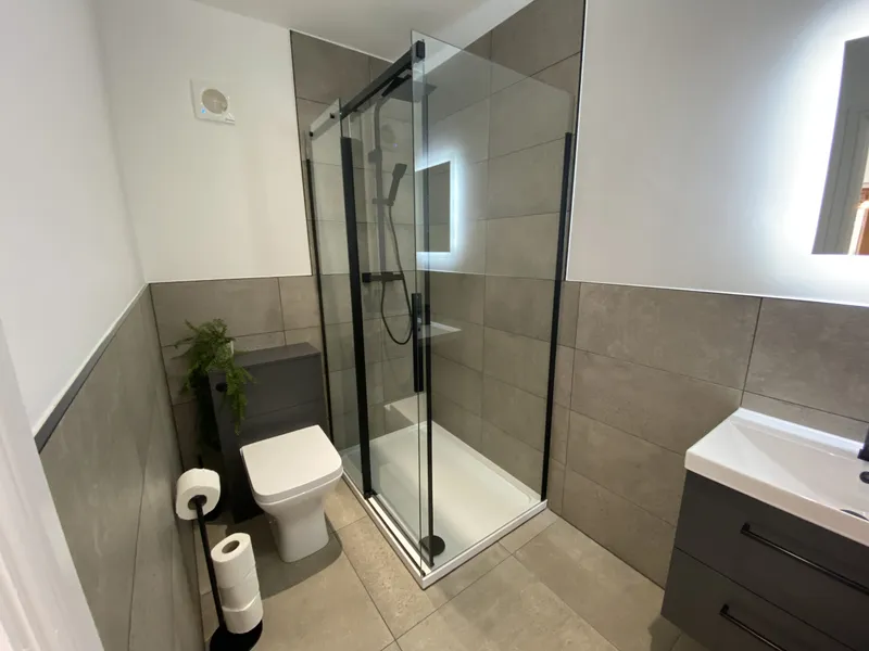 2 Bed Student Apartment // AVAILABLE NOW 2025/26 - Thumbnail 1