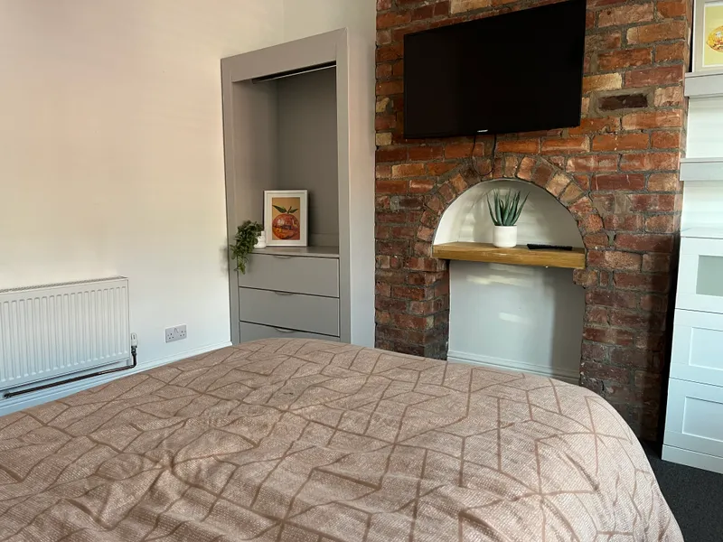 Scorer St // 5 Bed & 2 Bath // AVAILABLE NOW! - Image 26