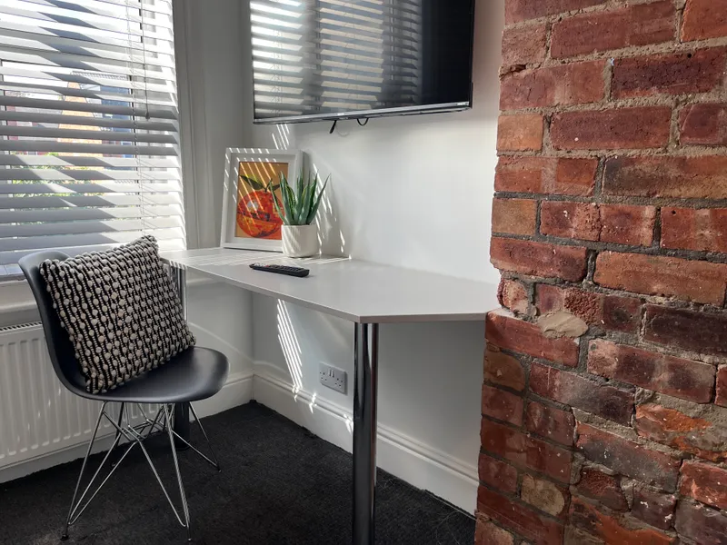 Scorer St // 5 Bed & 2 Bath // AVAILABLE NOW! - Image 15