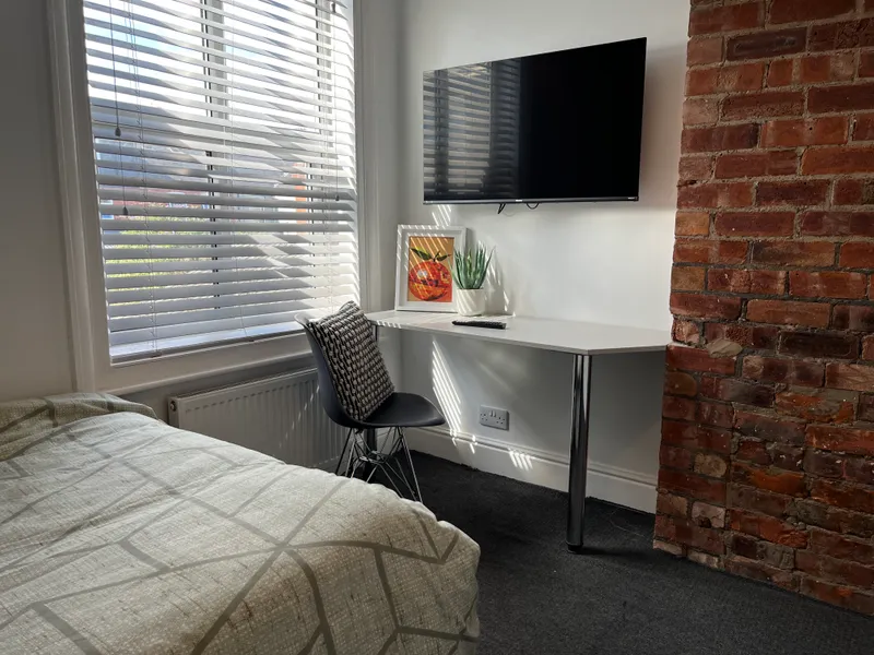 Scorer St // 5 Bed & 2 Bath // AVAILABLE NOW! - Image 17