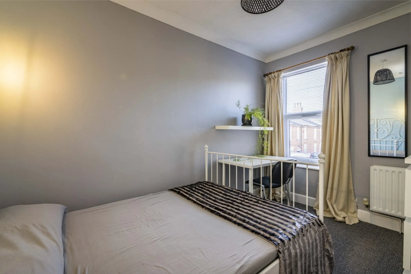 Thesiger Street, LN5 7UW - 3 Bed - Thumbnail 7