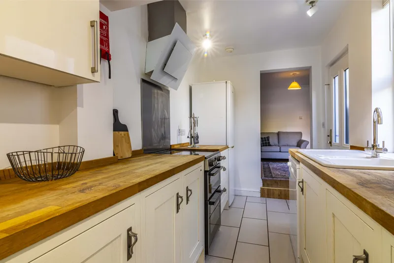 West End // 4 Bed Terraced House // AUG 2026 - Image 4