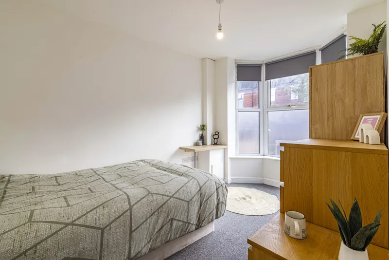 West End // 4 Bed Terraced House // AUG 2026 - Image 10