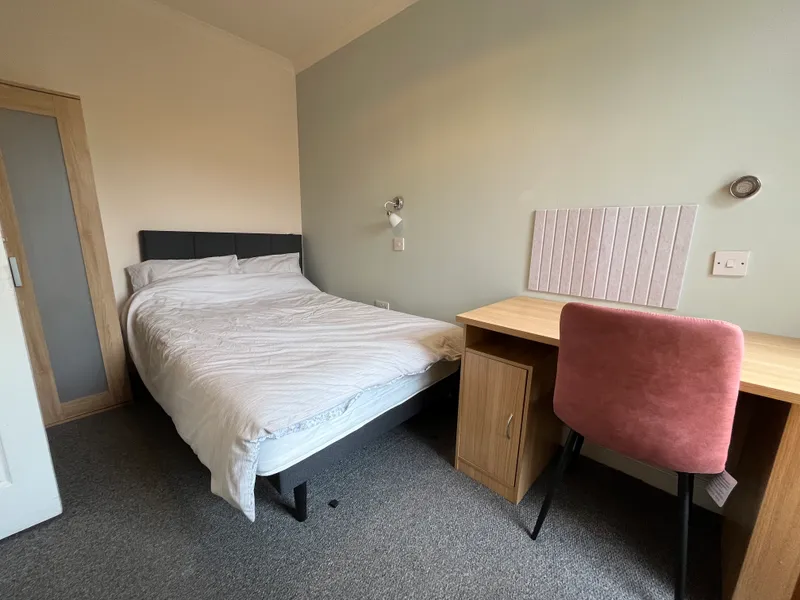 West End // 4 Bed Terraced House // AUG 2026 - Image 7
