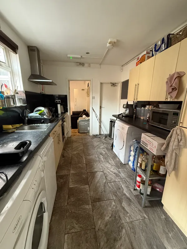 55 Teversal Avenue:  4 bed student House NG7 1PX - Image 10